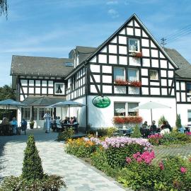 Hotel Flurschütz,位于伦讷施塔特的酒店