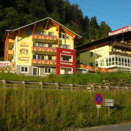 Hotel Posauner，位于蓬高地区圣法伊特的酒店