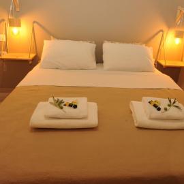 Delphic Moments II - Spacious apt 3BR 2BA with view，位于特尔斐的酒店