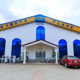 BEN AUTO Hotel，位于拉各斯的酒店