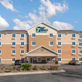Extended Stay America Select Suites - Jacksonville - North，位于杰克逊维尔的酒店