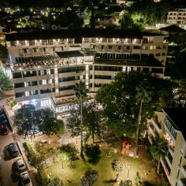 HOTEL TALIA，位于赫尔采格诺维的酒店