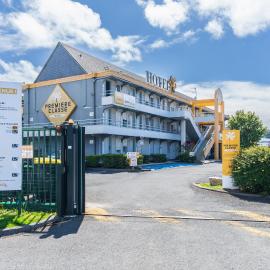 Premiere Classe Deauville Touques，位于多维尔的酒店