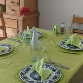 Ferienwohnung am Weissensee mit Pool,Sauna，位于福森的酒店