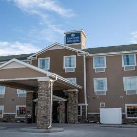 Cobblestone Hotel & Suites - Lamar，位于Lamar的酒店