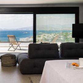 Experience Penthouse by Athens Riviera Suites，位于萨罗尼扎的酒店
