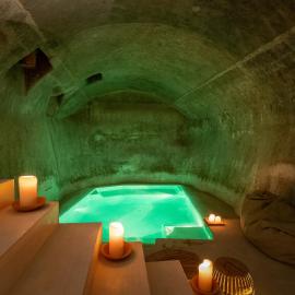 Nohasi Palace Lifestyle Hotel & SPA，位于Noha的酒店