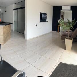 Hotel Hollywood，位于Lucas do Rio Verde的酒店