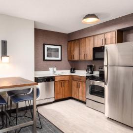 Residence Inn Springfield，位于斯普林菲尔德的酒店