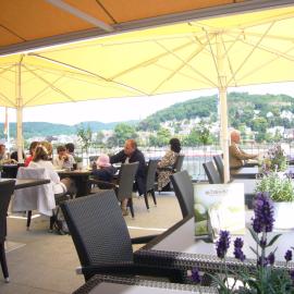 RheinHotel ARTE，位于雷马根的酒店