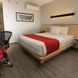 City Express by Marriott Santiago Aeropuerto,位于圣地亚哥的酒店