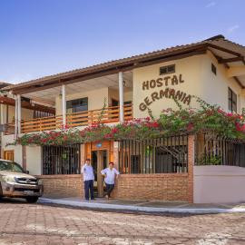 Hospedaje Germania，位于阿约拉港的酒店