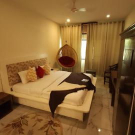 RoyalVilla