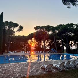 Belvedere Pineta Camping Village Grado，位于格拉多的酒店