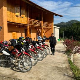 Hoàng nam Homestay，位于Quản Bạ的酒店