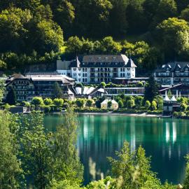 Waldhof Fuschlsee Resort，位于湖滨福煦的酒店