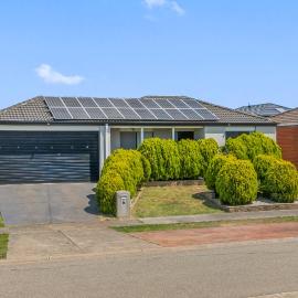 StayAU Cozy Family Home 4BR Berwick，位于伯威克的酒店