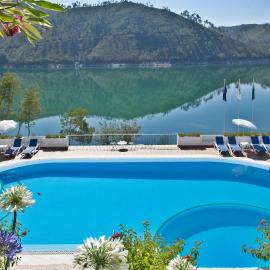 Lago Azul Eco Hotel，位于费雷拉杜泽济里的酒店