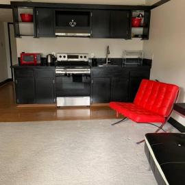 Lucy's Place -STUDIO Apt with air-conditioning, Murphy bed
