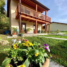 Albergo Diffuso Borgo Retrosi di Amatrice，位于阿马特里切的酒店