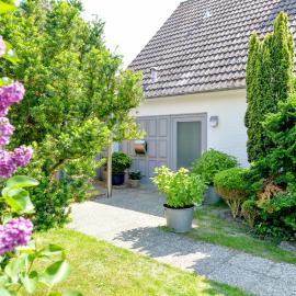 Haus Bene-Vivere / OG-Appartement，位于韦斯特兰的酒店