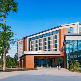 Hyatt Regency Conroe，位于孔洛的酒店