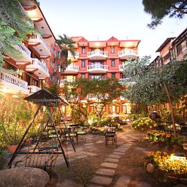Hotel Nirvana Garden,位于加德满都的酒店