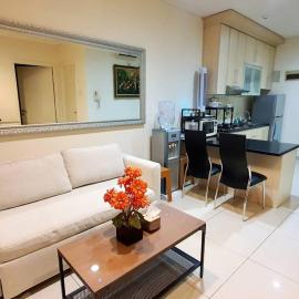 Central Park Residence Podomoro Condo for Four，位于雅加达的酒店