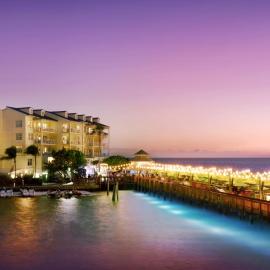 Ocean Key Resort & Spa, a Noble House Resort，位于基韦斯特的酒店