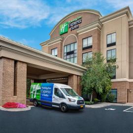 Holiday Inn Express Hotel & Suites Rochester Webster by IHG，位于Webster的酒店
