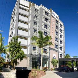 PUNTA CLARK HOTEL,位于克拉克的酒店