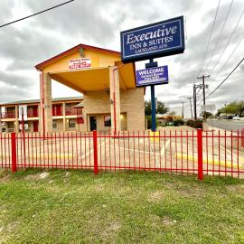 Executive Inn & Suites Near Lackland AFB，位于圣安东尼奥的酒店