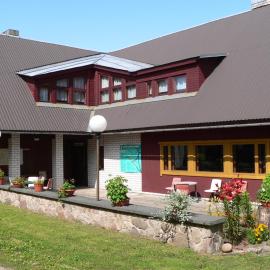 Kivi Turismitalu，位于Vardi的酒店