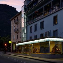 Hôtel de l'Europe，位于圣让德莫里耶讷的酒店