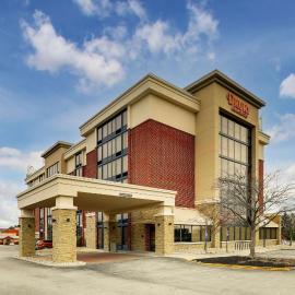 Drury Inn & Suites Columbus Dublin，位于都柏林的酒店