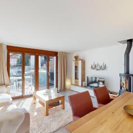 Chalet-style maisonette with mountain view