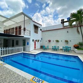 Hotel San Julian，位于布加的酒店