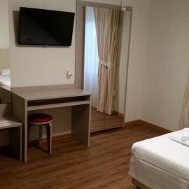 Ristorante Stazione con alloggio,位于里韦拉的酒店