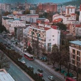Hotel Fama，位于斯科普里的酒店