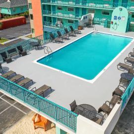 Beachside Resort Hotel，位于格尔夫海岸的酒店