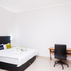 Urbanview Syariah Loji Arum Stasiun Klaten by RedDoorz，位于Klaten的酒店