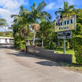 Buderim Fiesta Motel，位于Tanawha的酒店