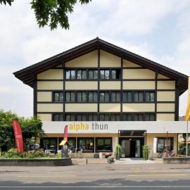 Hotel Alpha Thun，位于图恩的酒店