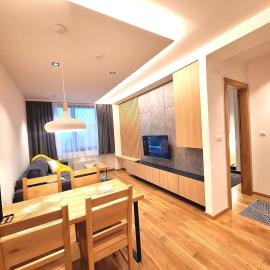 Apartman Vuk, Apart hotel Zlatni javor，位于亚霍里纳的酒店
