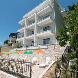 Apartments Villa Luce，位于内乌姆的酒店