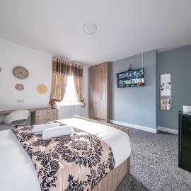 *RC12s* For your most relaxed & Cosy stay + Free Parking + Free Fast WiFi *，位于海丁利的酒店