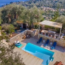Villa Divista，位于Georgoutsátika的酒店