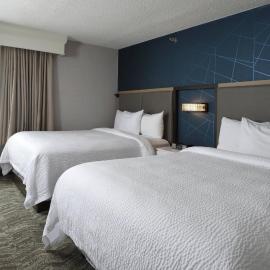 SpringHill Suites Des Moines West，位于西得梅因的酒店