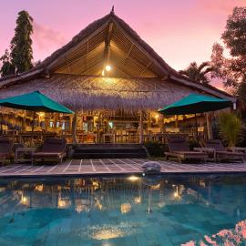 Flower Bud Bungalow Balangan，位于金巴兰的酒店