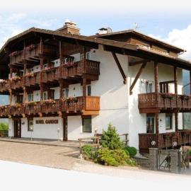 Affittacamere Garden Cavalese，位于卡瓦莱塞的酒店